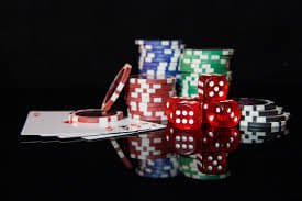 44mmkapp Live Casino ကတ်ဂိမ်း Baccarat ကစားနေသော မြင်ကွင်း